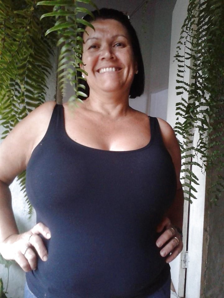 Plantureuse et coquine cherche homme audacieux près de Saint-Martin-d’Hères rencontre- MILF-Saint-Martin-d'Hères